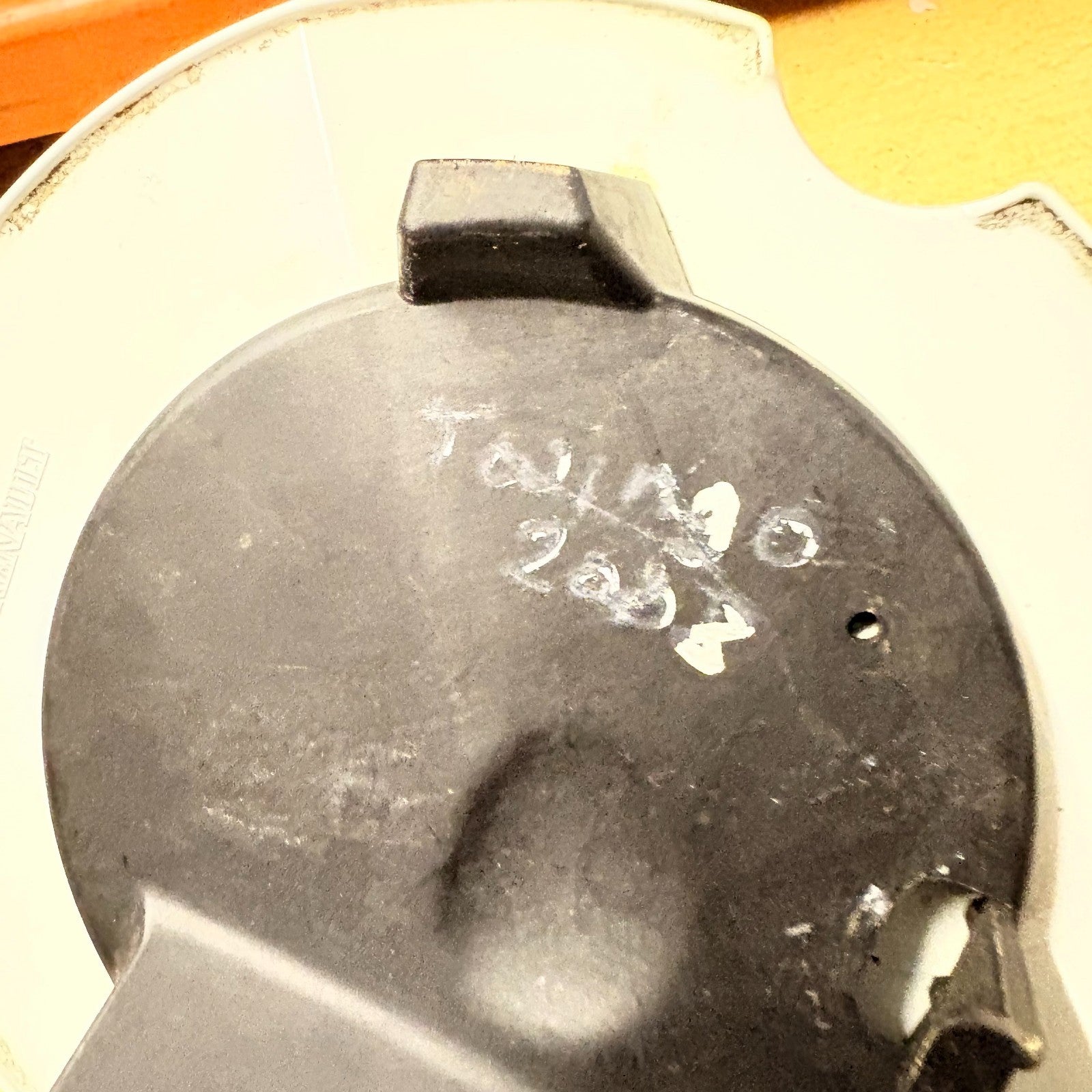 RENAULT TWINGO 2003 1.2 PETROL FUEL FILLER FLAP