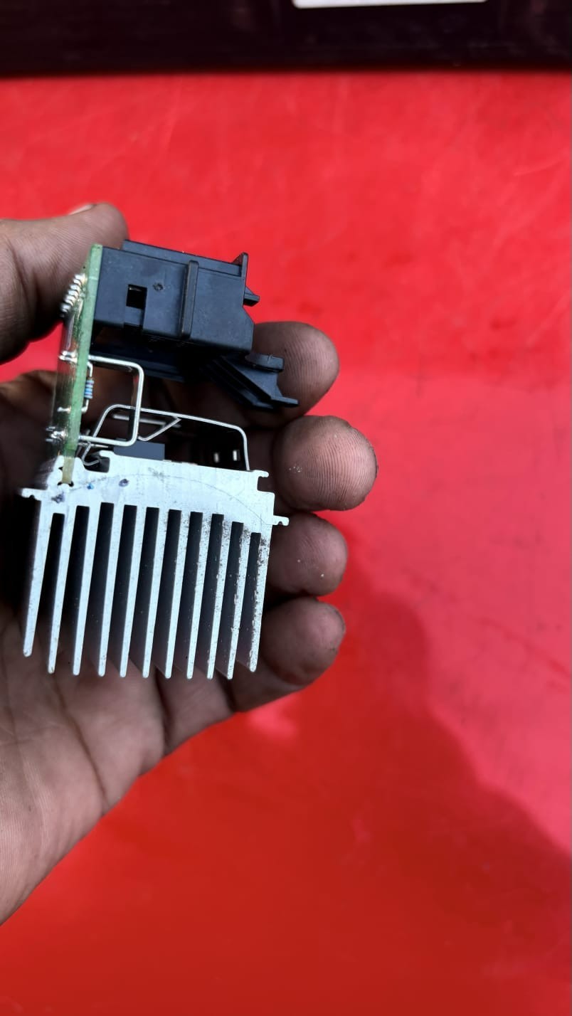 Peugeot 3008 2009-2016 Heater Blower Motor Resistor B00000634E