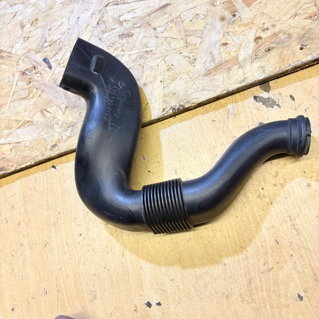 Volkawagen Fox 5Z1 Air Box To Inlet Pipe 6Y0129618A 2003-2015