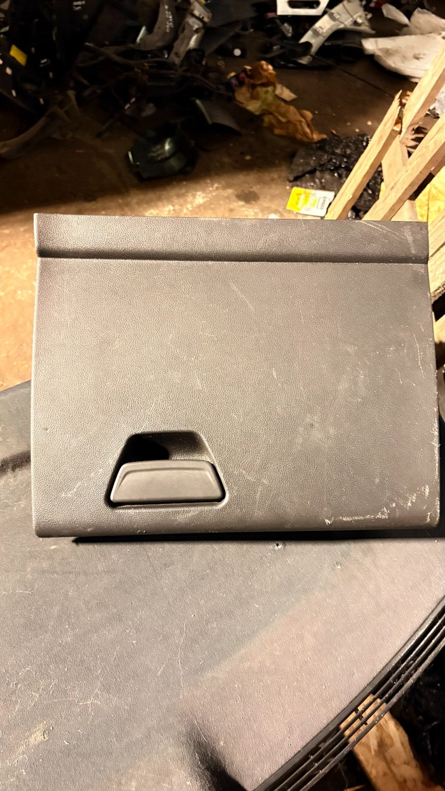 FORD GLOVE BOX COMPARTMENT FV41S06044B
