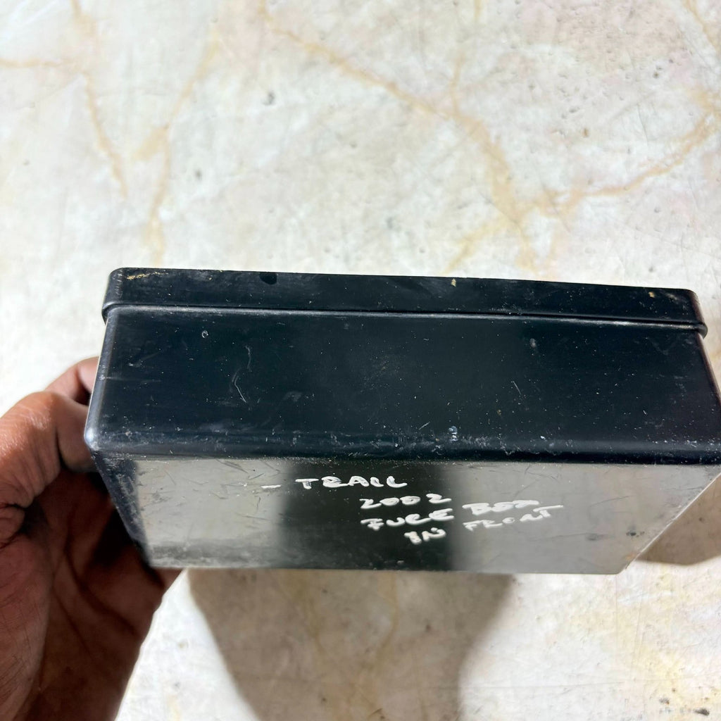 Nissan X-Trail 2002 Fuse Box Cover
