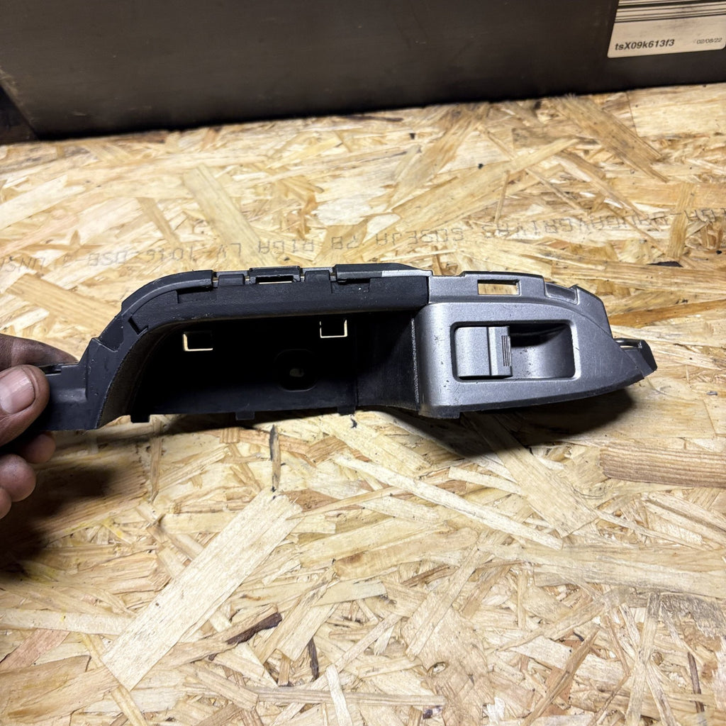 2004-2009 HONDA FR-V ELECTRIC WINDOW SWITCH DRIVER SIDE REAR RIGHT
