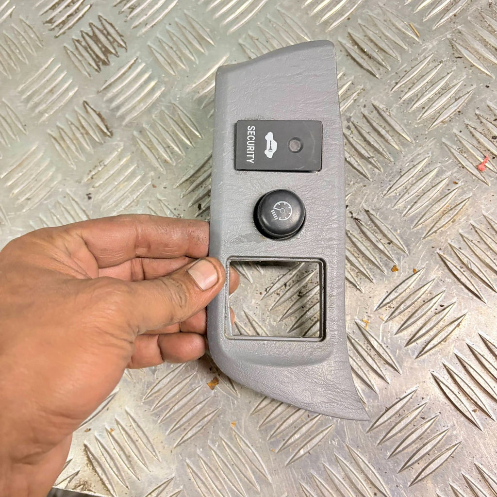 Toyota Rav4 Dash light adjusting switch (2000-2005)