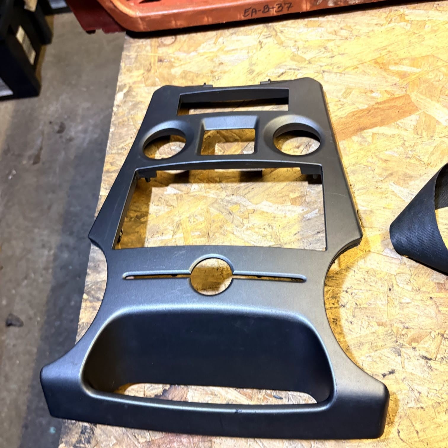 80469848 dashboard for KIA CARENS 245037