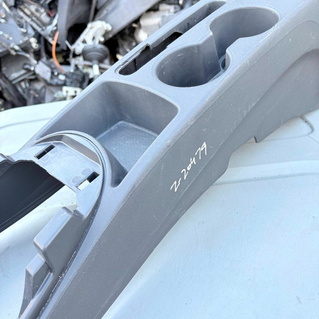 HYUNDAI I20 PB 2008-2014 CENTER CONSOLE CUP HOLDER ARM REST TRIM PANEL