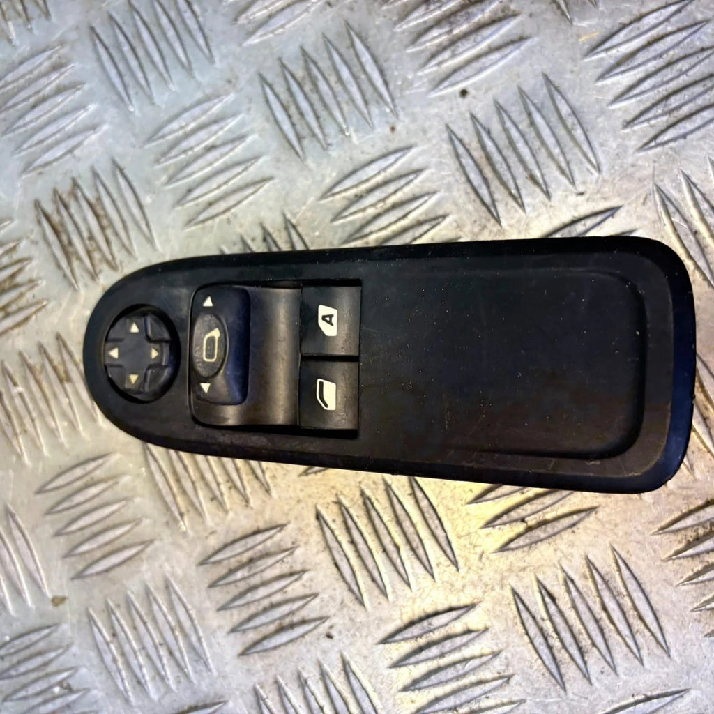 Citroen C3 2009-2016 Front Right RHD Driver Window Mirror Switch 96637529XT