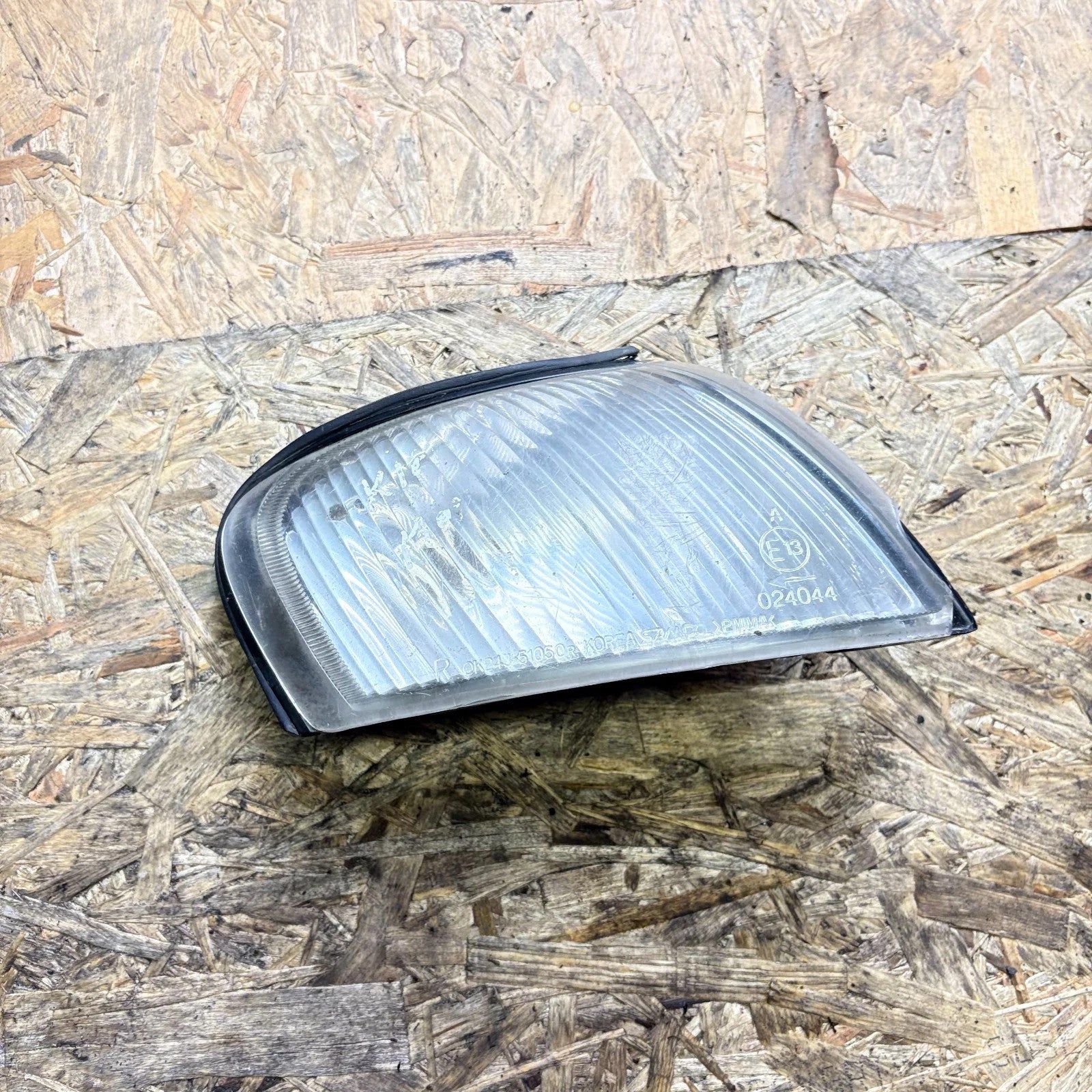 KIA Sephia Drivers side front flasher lamp