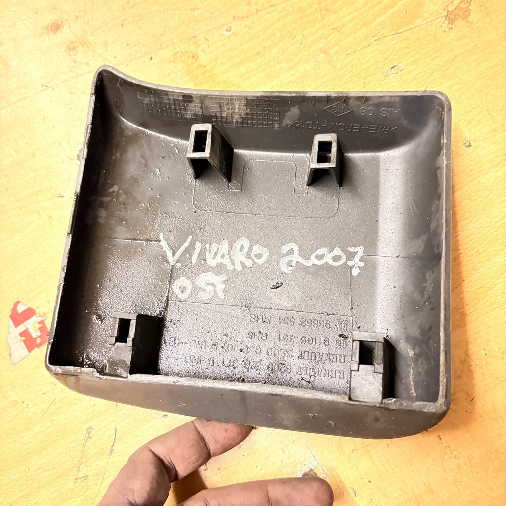 Vauxhall Vivaro 2001-2014 RH B Post Lower Moulding 91165351 Trafic Primastar