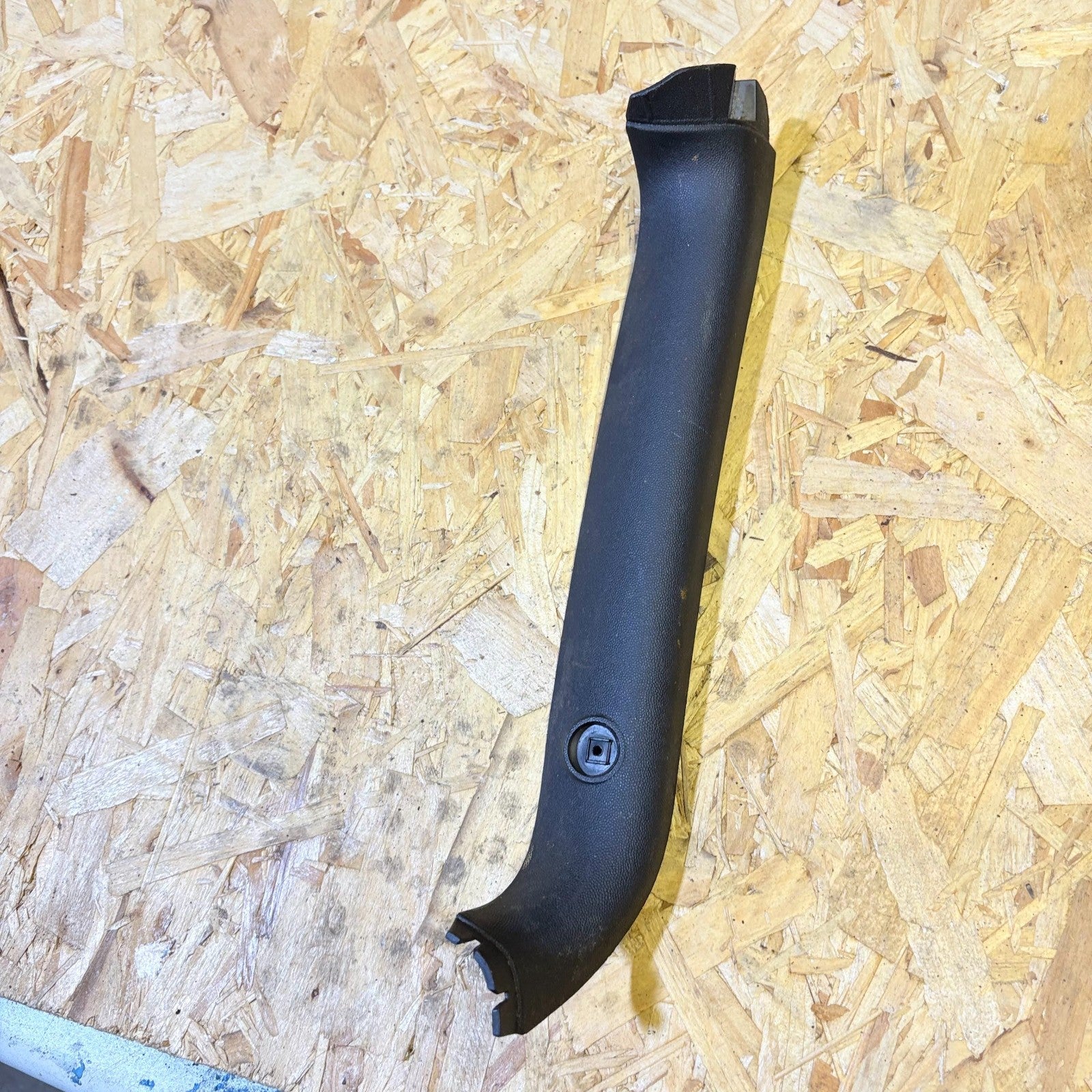BMW Mini One, Cooper S Rear Right Side Tailgate Trim
