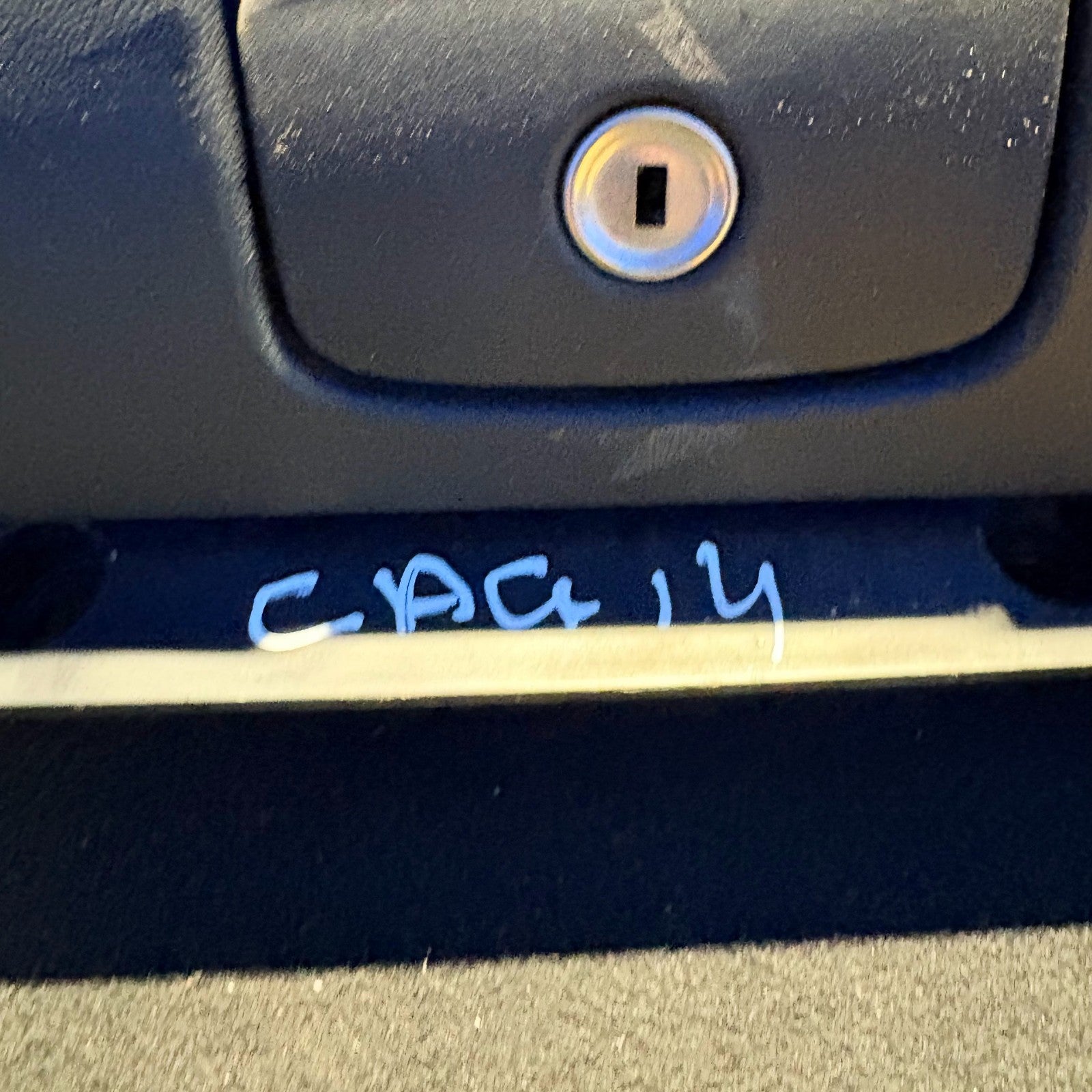 Jaguar XE X760 XF X260 RHD Dash Glove Box Storage Lock GX73-060K63-BA 2015-2024