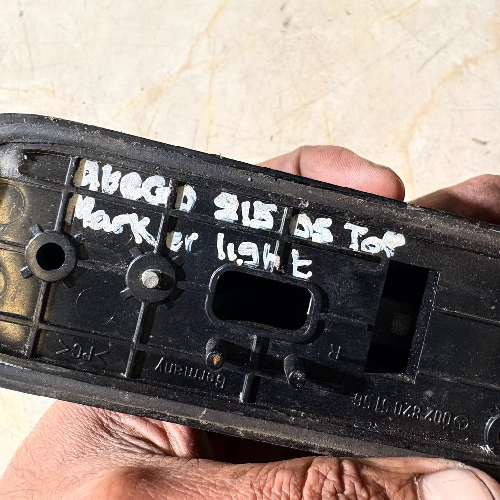 MERCEDES ATEGO (1998-2013) CLEAR ROOF MARKER LAMP 0028205156