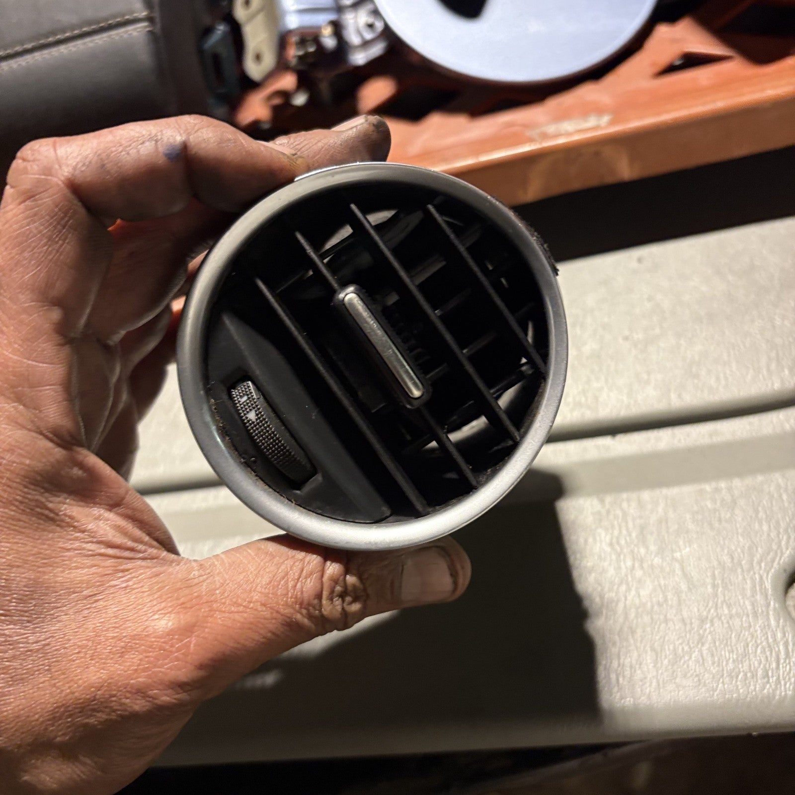 SEAT Exeo 2009-2013 Dashboard Centre Air Vent Trim Left Passenger Side