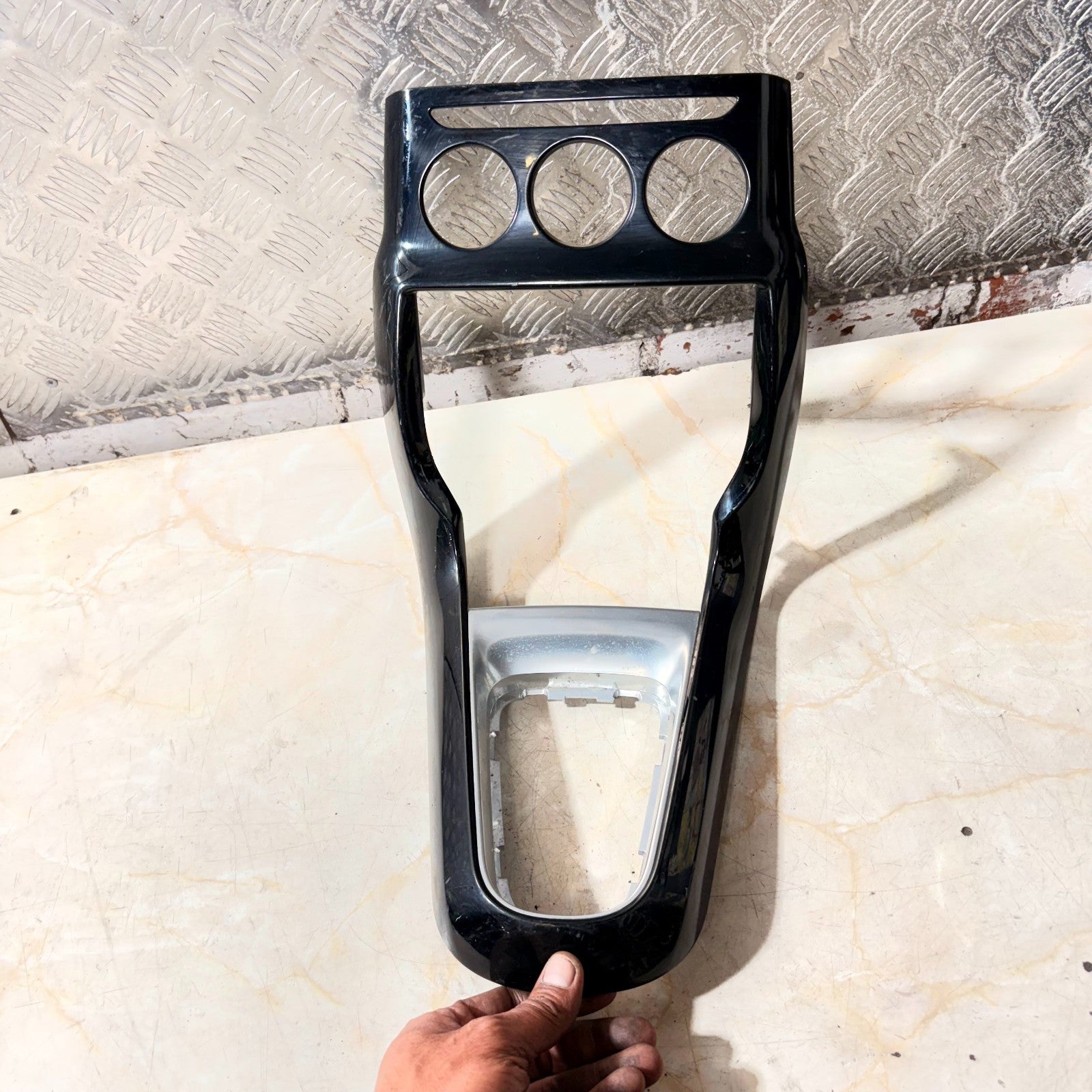 CITROEN DS3 2009-2016 GEAR STICK SURROUND TRIM PANEL 96870055