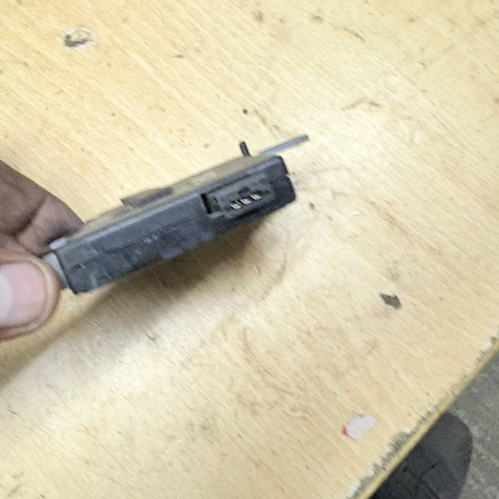 BMW X5 E53 2000-2006 Radio Aerial Amplifier Trap Circuit 6906070 65256906070