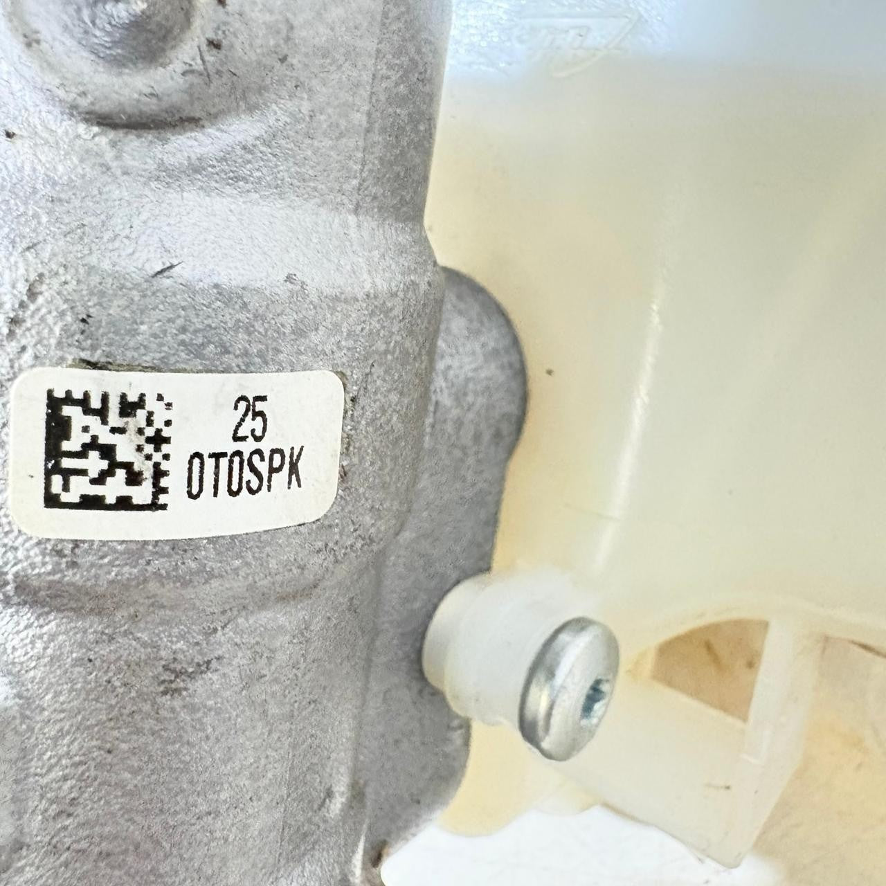 RANGE ROVER EVOQUE 2013-2018 BRAKE CYLINDER TANK 03.3508-8563.1