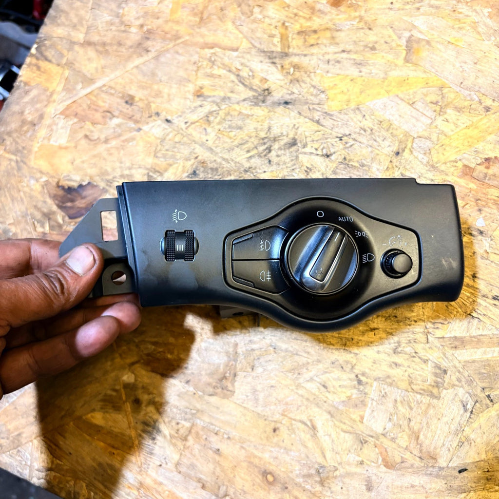 Audi A4 2014 Convertible 8F7 Headlight Switch 8K0941531AS