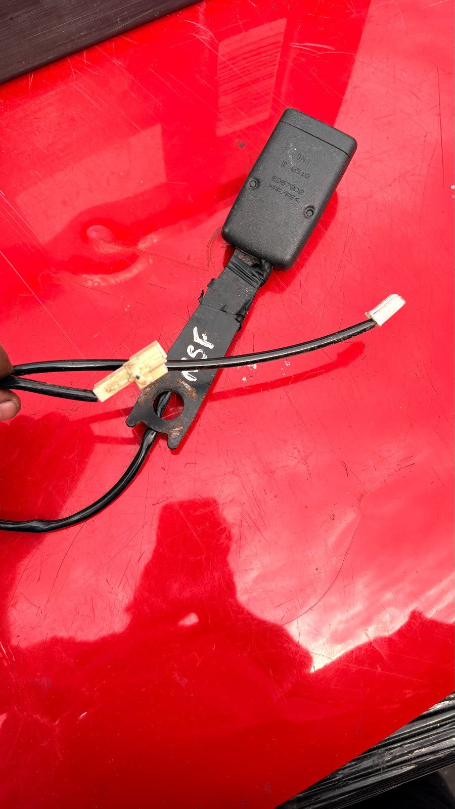 2010 Daihatsu Sirion Seat Belt Buckle Front Passenger Left Side E067902