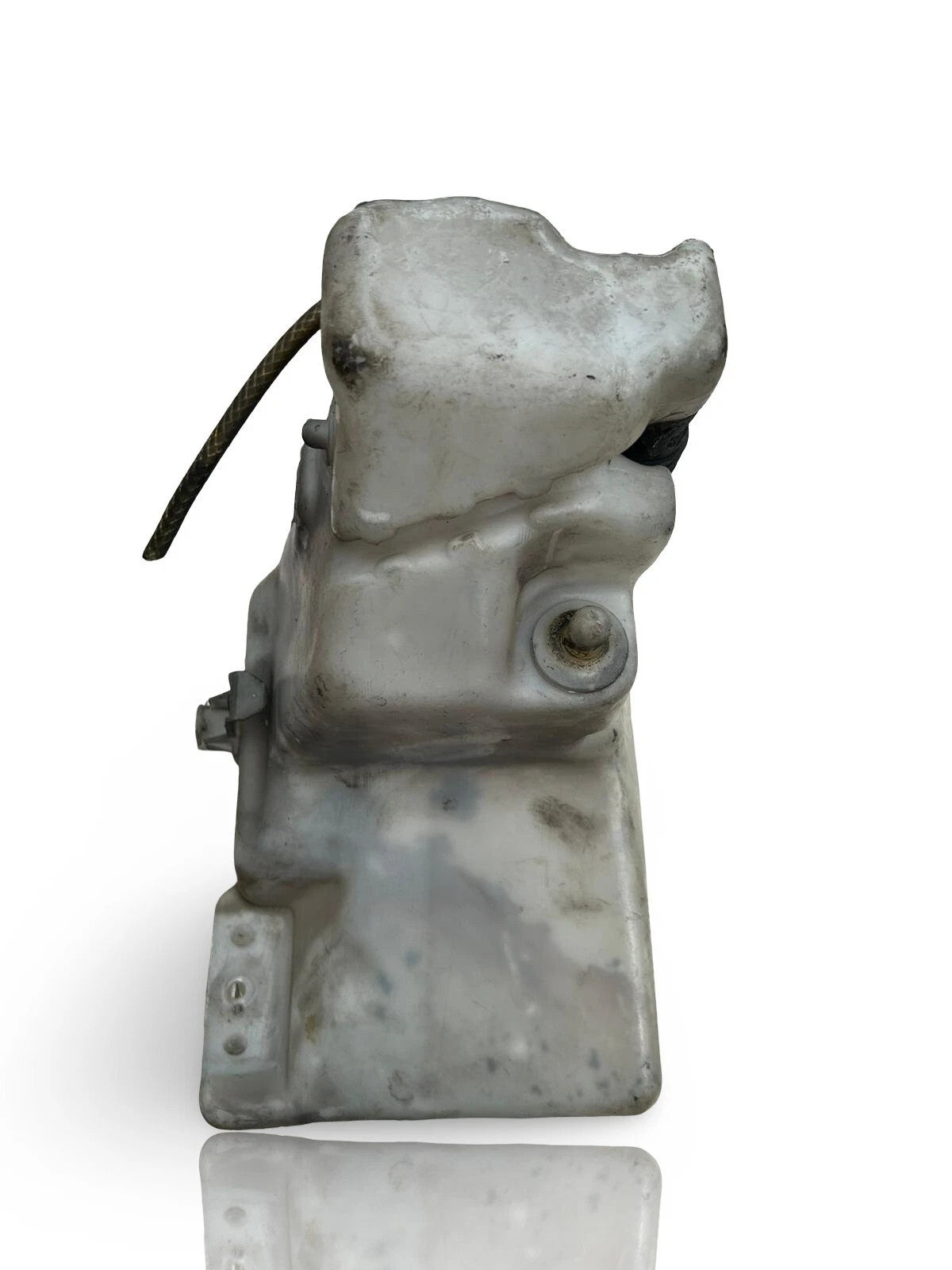 Mercedes-Benz C-CLASS 1995 Windshield Washer Reservoir tank W202 AND PUMP