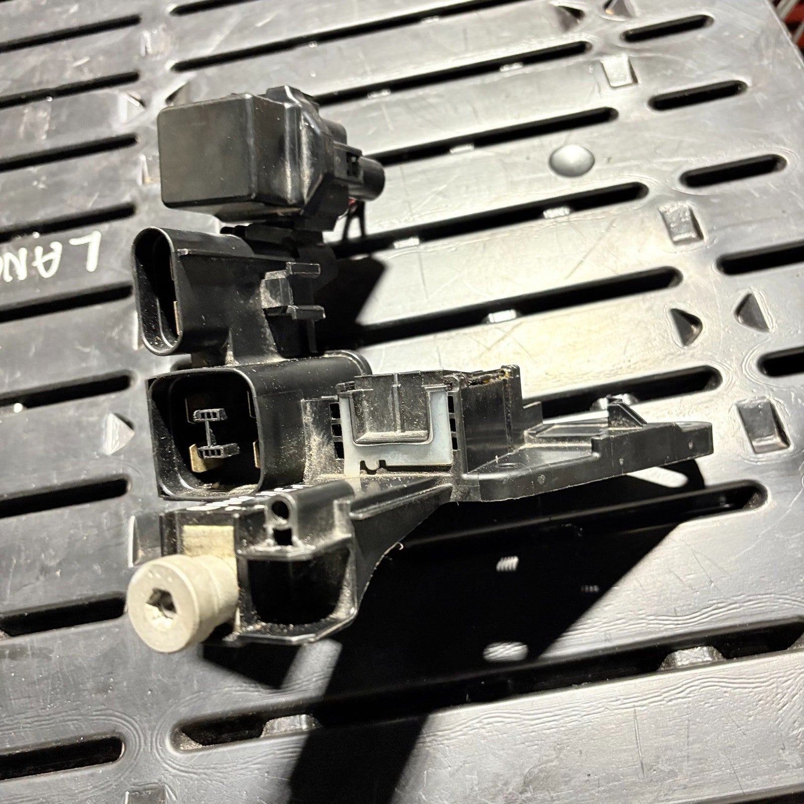 BMW Power Distributor Module 6806701 61146806701 F20 F21 F22 F30 F31 F32 F34