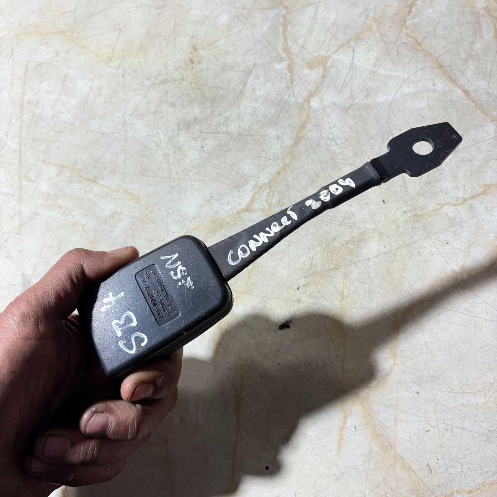 FORD CONNECT 2002-2013 N/S/F FRONT LEFT SIDE SEAT BELT BUCKLE