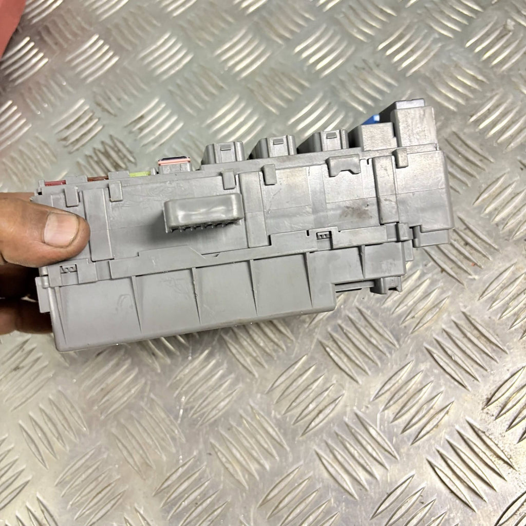 V1060 HONDA CIVIC ECU Control Module Unit A-000011 2012