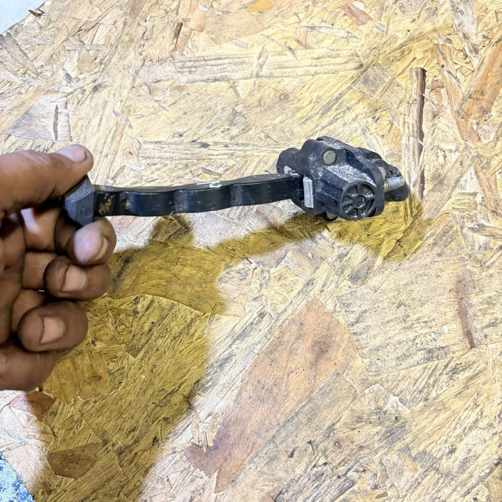 Ford Fiesta 2013 Front Passenger Left Door Stop Check Hinge Strap