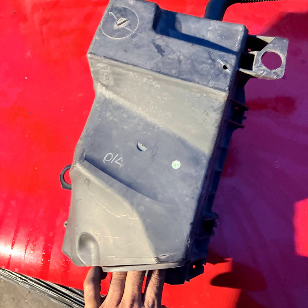 Volkswagen Beetle 2009 Air Filter Box Housing