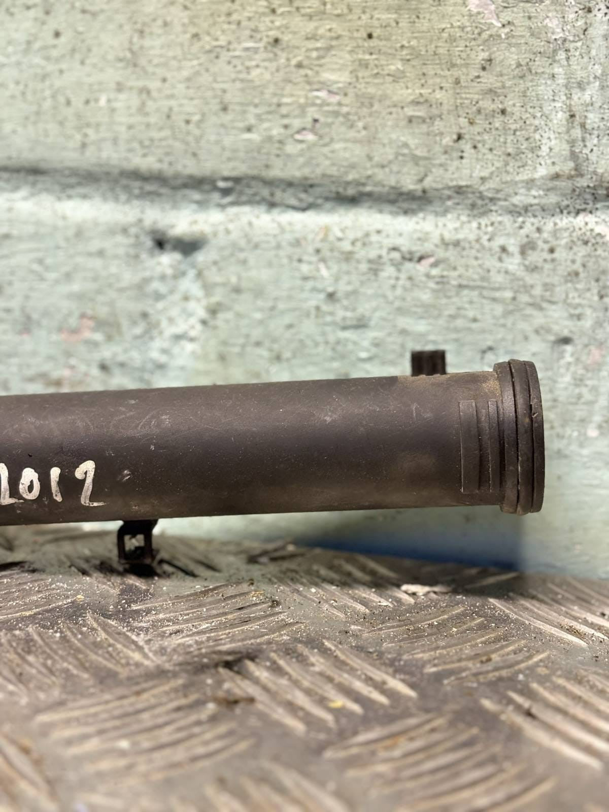 VW Polo 9N Mk4 1.4 FSi Coolant Pipe Hose 032121065H 2012