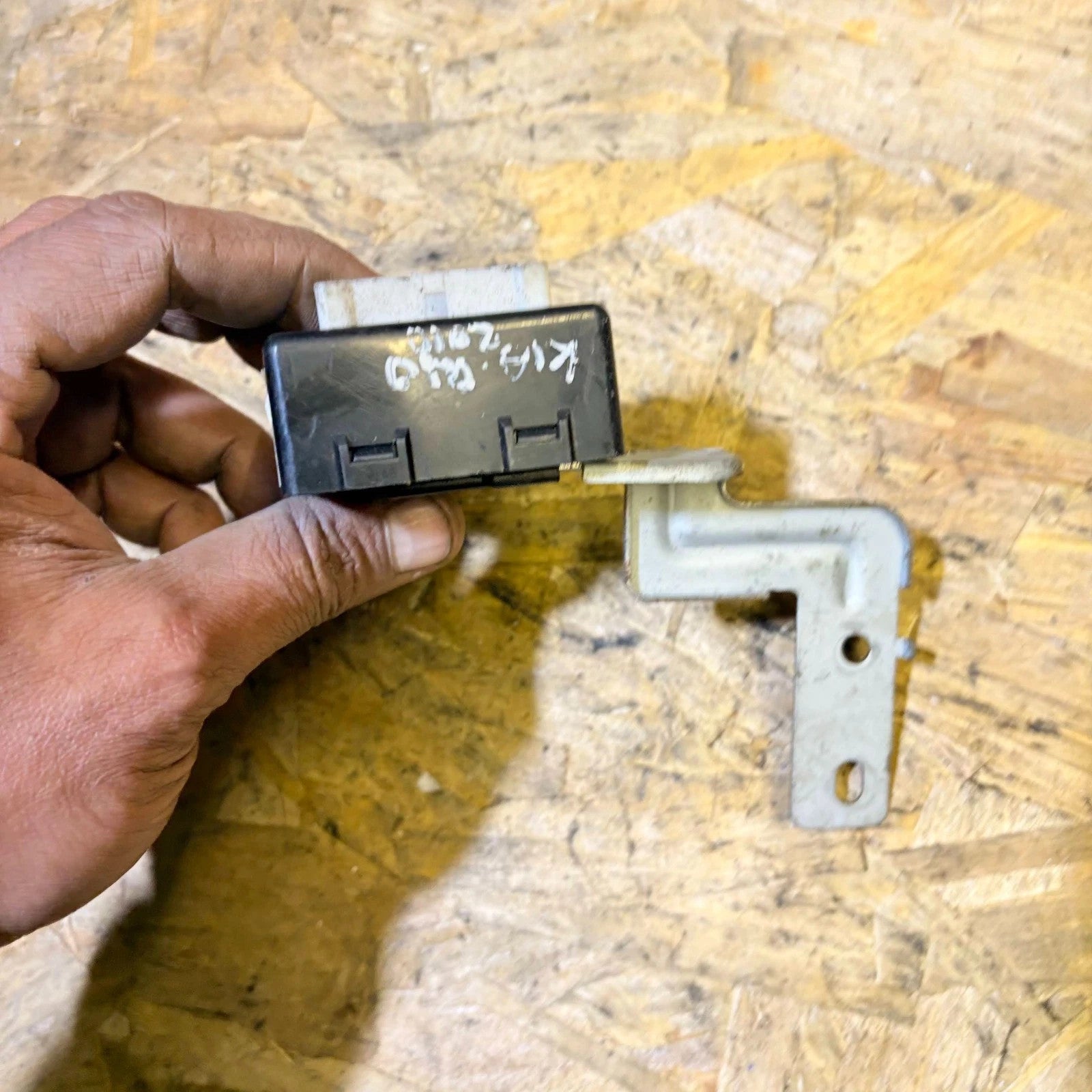 KIA RIO 2005-2011 ICM RELAY 95230-1E110
