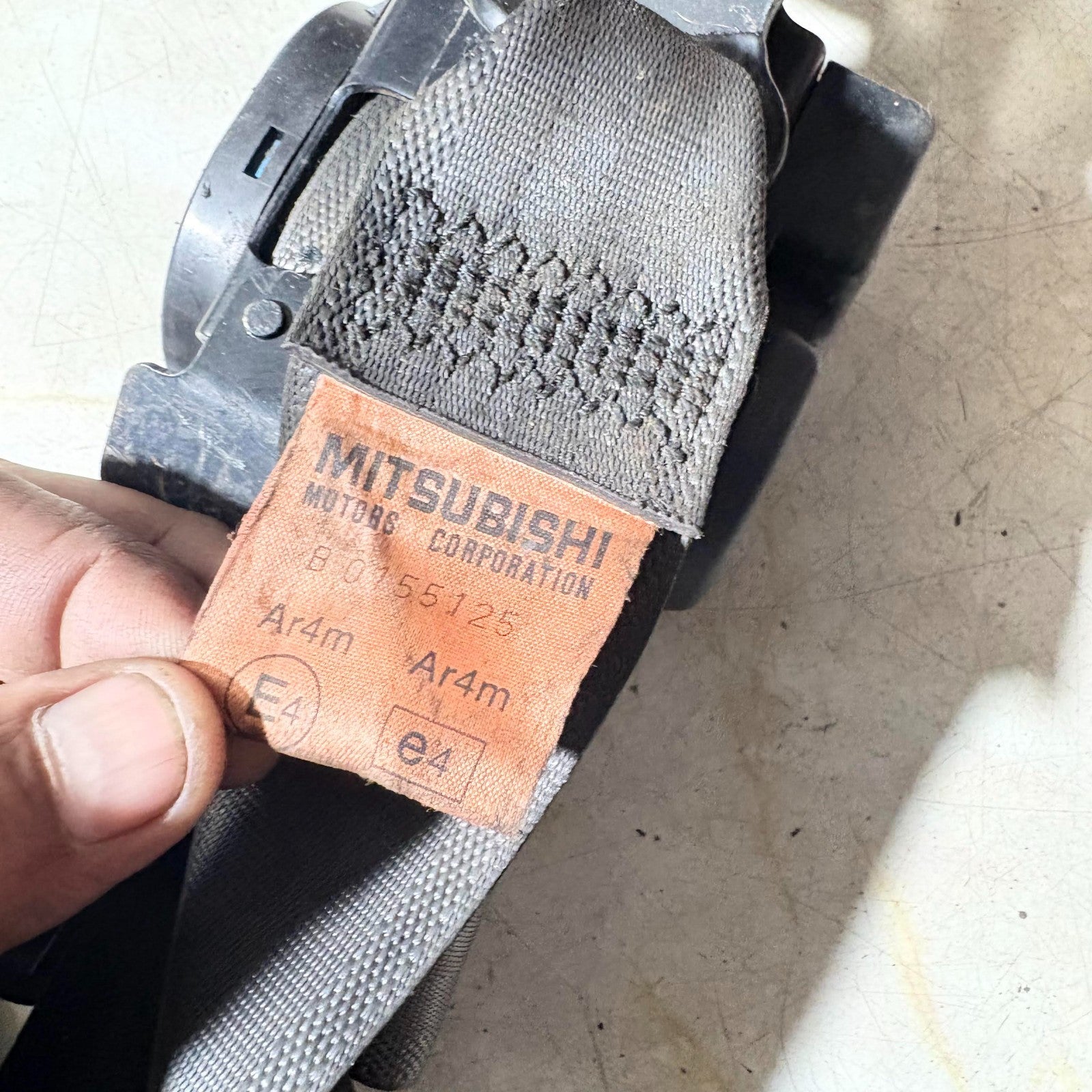 Seat belt for Mitsubishi 0420007