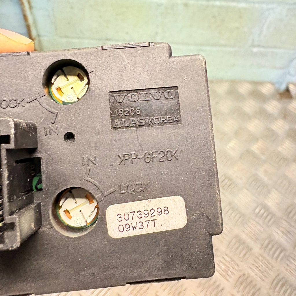 Volvo 2009 Light control module unit LCM 19206