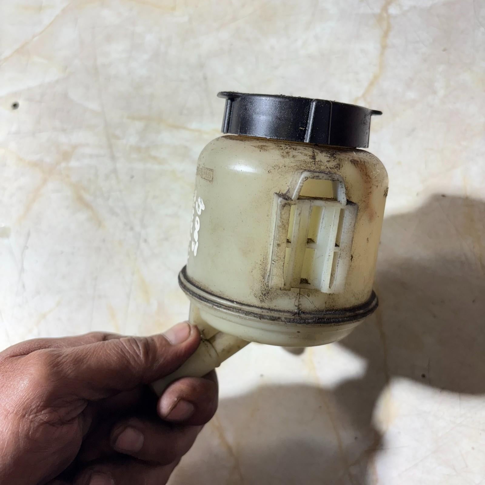 NISSAN X-TRAIL 2001-2007 POWER STEERING FLUID BOTTLE TANK GENUINE OEM