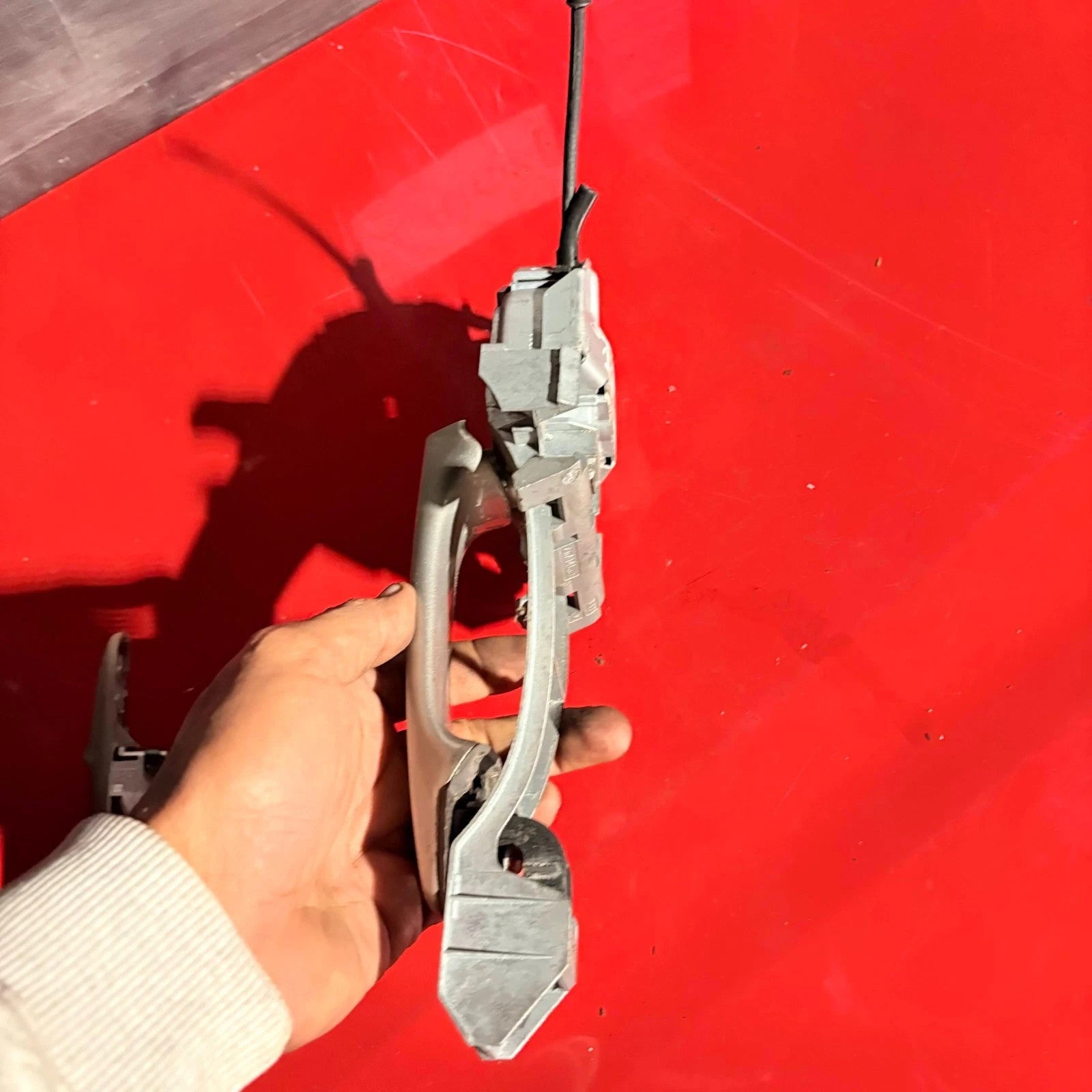 JAGUAR XF X250 EXTERIOR DOOR HANDLE PASSENGER SIDE FRONT 2009