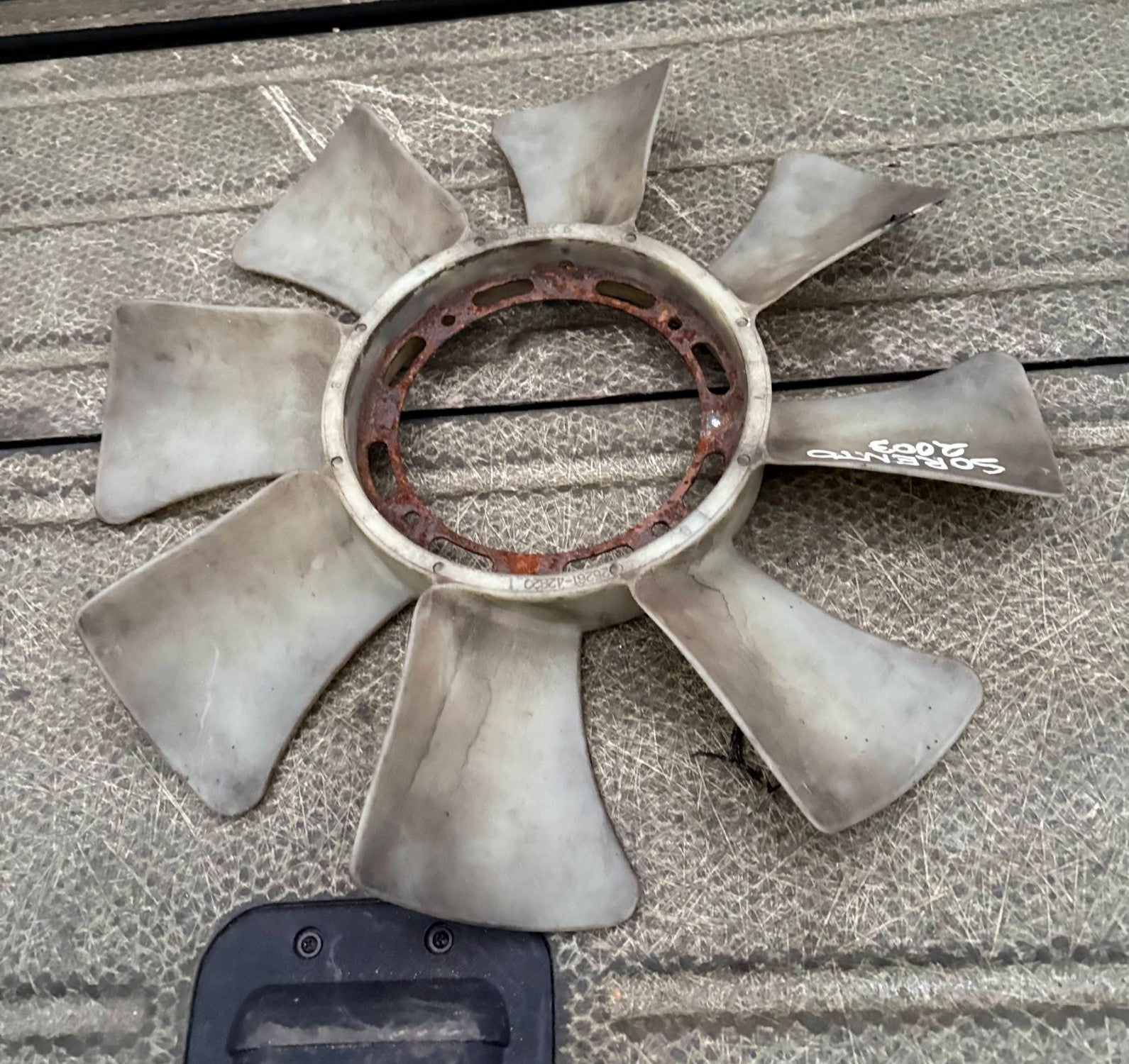 KIA SORENTO MK1 02-09 2.5 CRDI DIESEL ENGINE RADIATOR COOLING FAN 25261-42920