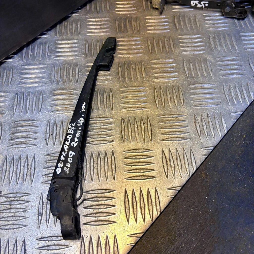 MITSUBISHI OUTLANDER 2006-2012 REAR WIPER ARM
