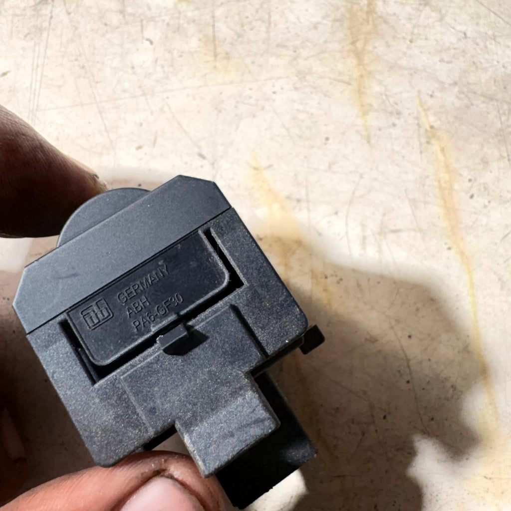 SKODA FABIA 2017 HEADLIGHT HEIGHT ADJUSTMENT KNOB WHEEL