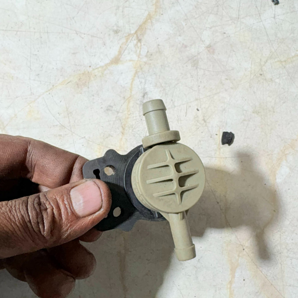 MERCEDES FUEL PETROLREGENERATION PURGE VALVE 0004701693 2000-2002