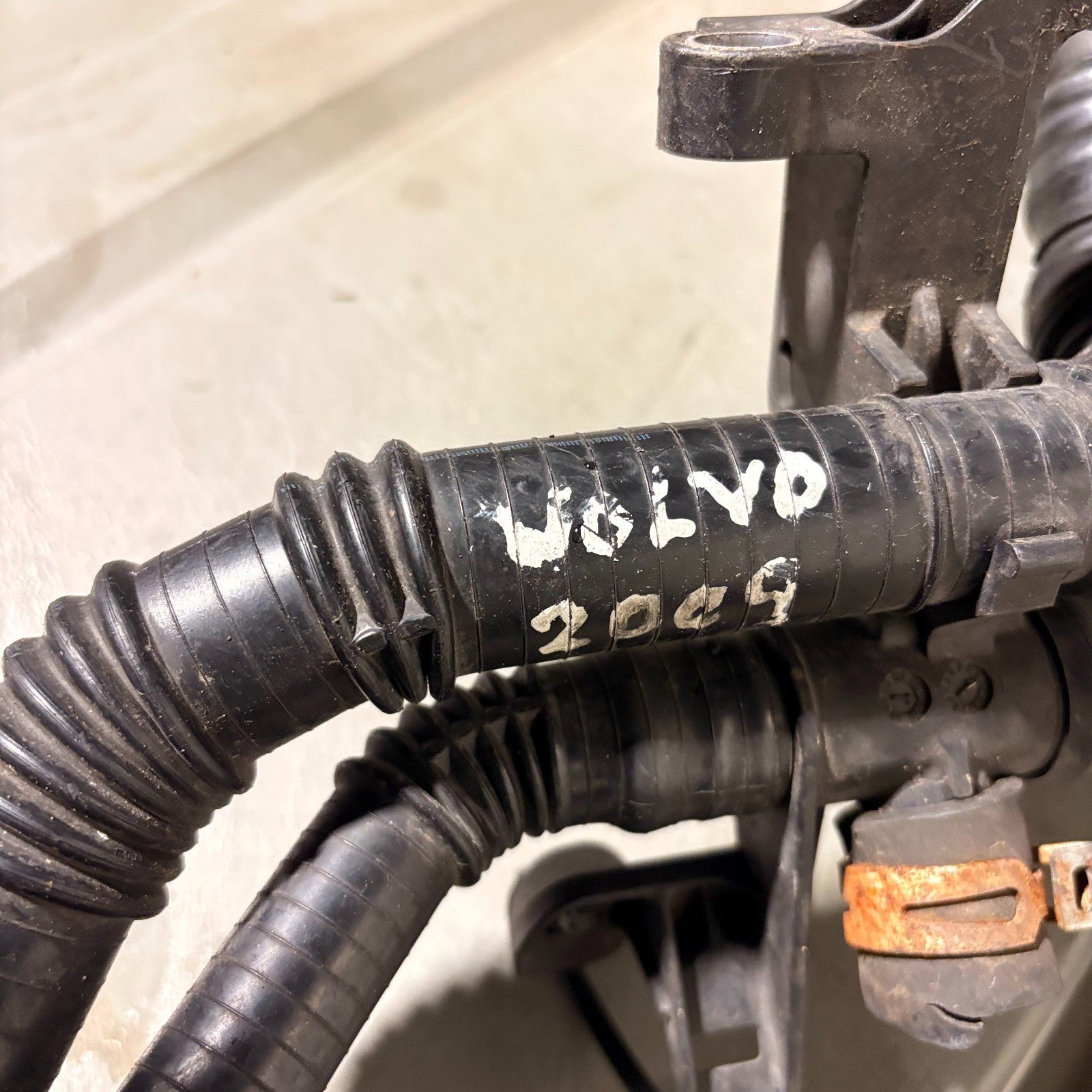 Volvo V50 05-11 S40 05-12 C30 06-12 V70 09-11 S80 10-11 1.6D Coolant Pipe 011252
