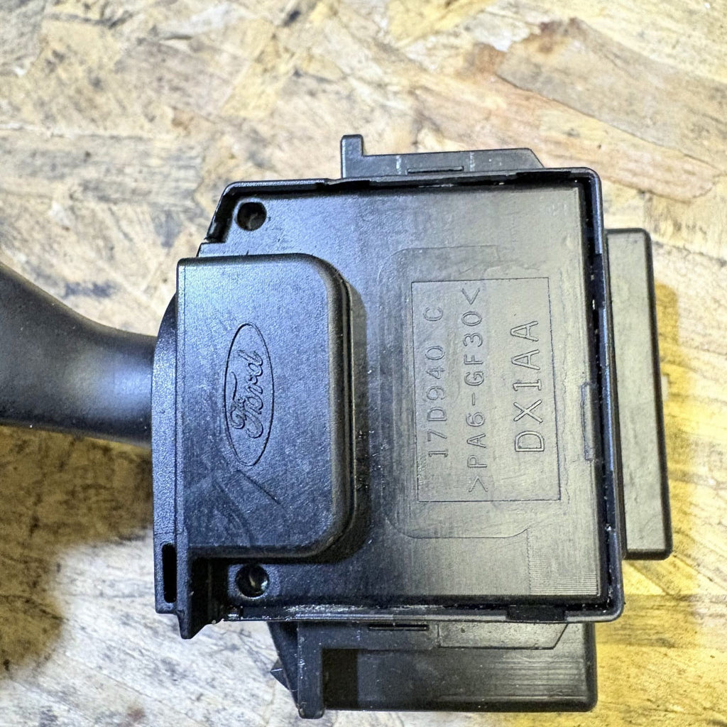FORD FOCUS C-MAX KUGA TRANSIT INDICATOR STALK TURN SIGNAL SWITCH 17D940C