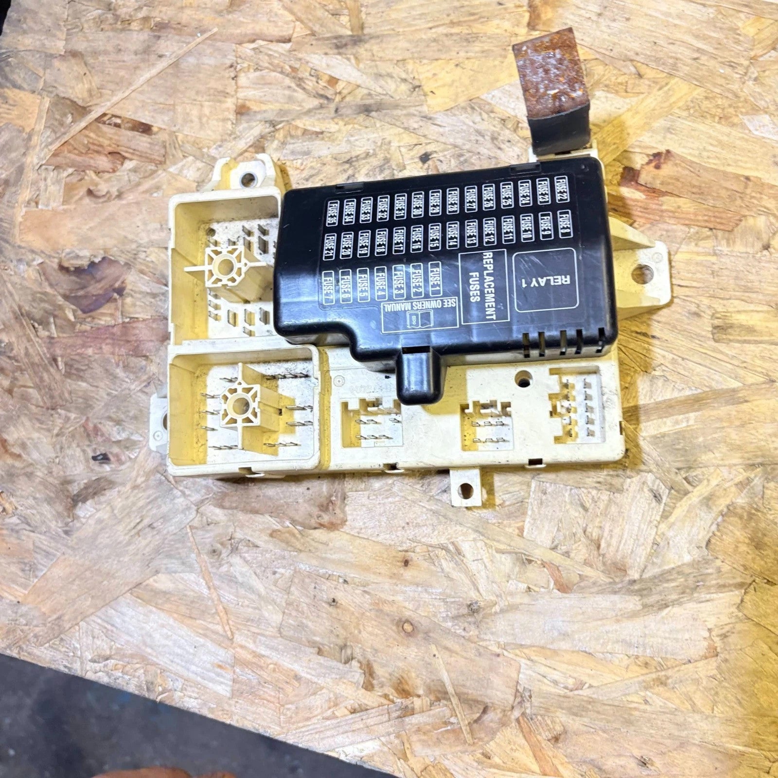 Jaguar X-Type X400 2001-2009 Interior Fuse Box 6R8T-14A067-AA