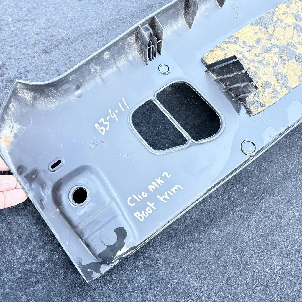 Renault Clio Mk2 Inner Tailgate Loading Trim / Boot Lip Plastic Trim