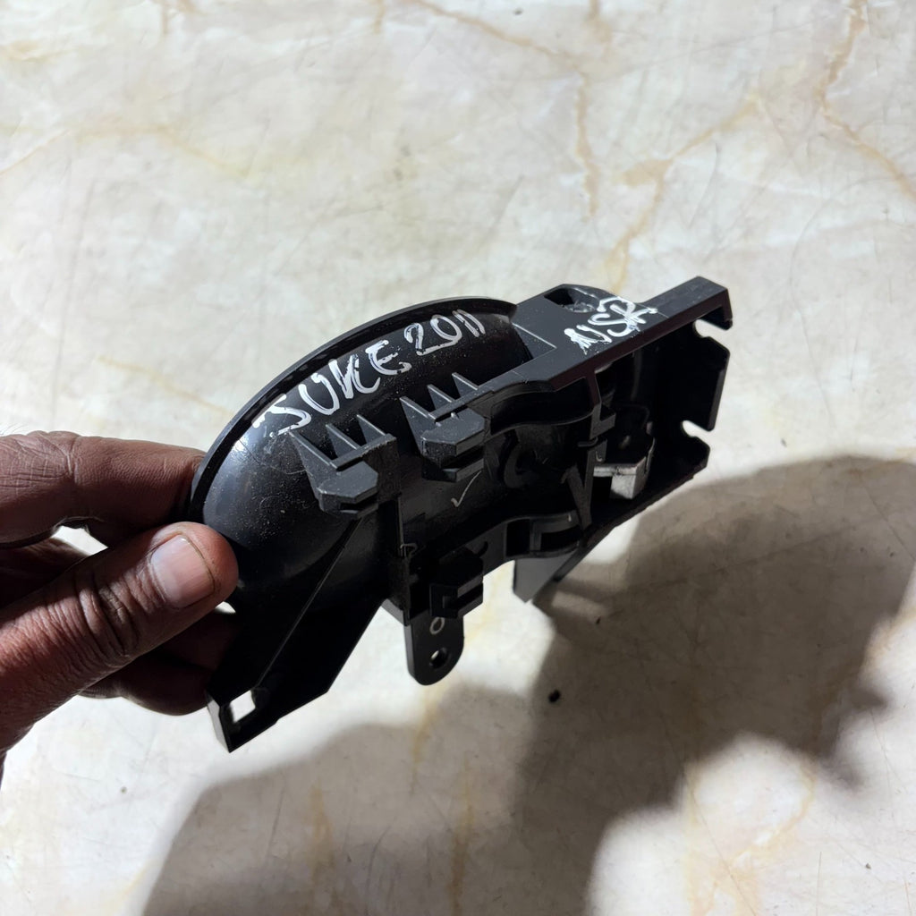 NISSAN JUKE 2011 INNER DOOR HANDLE PASSENGER REAR LEFT SIDE