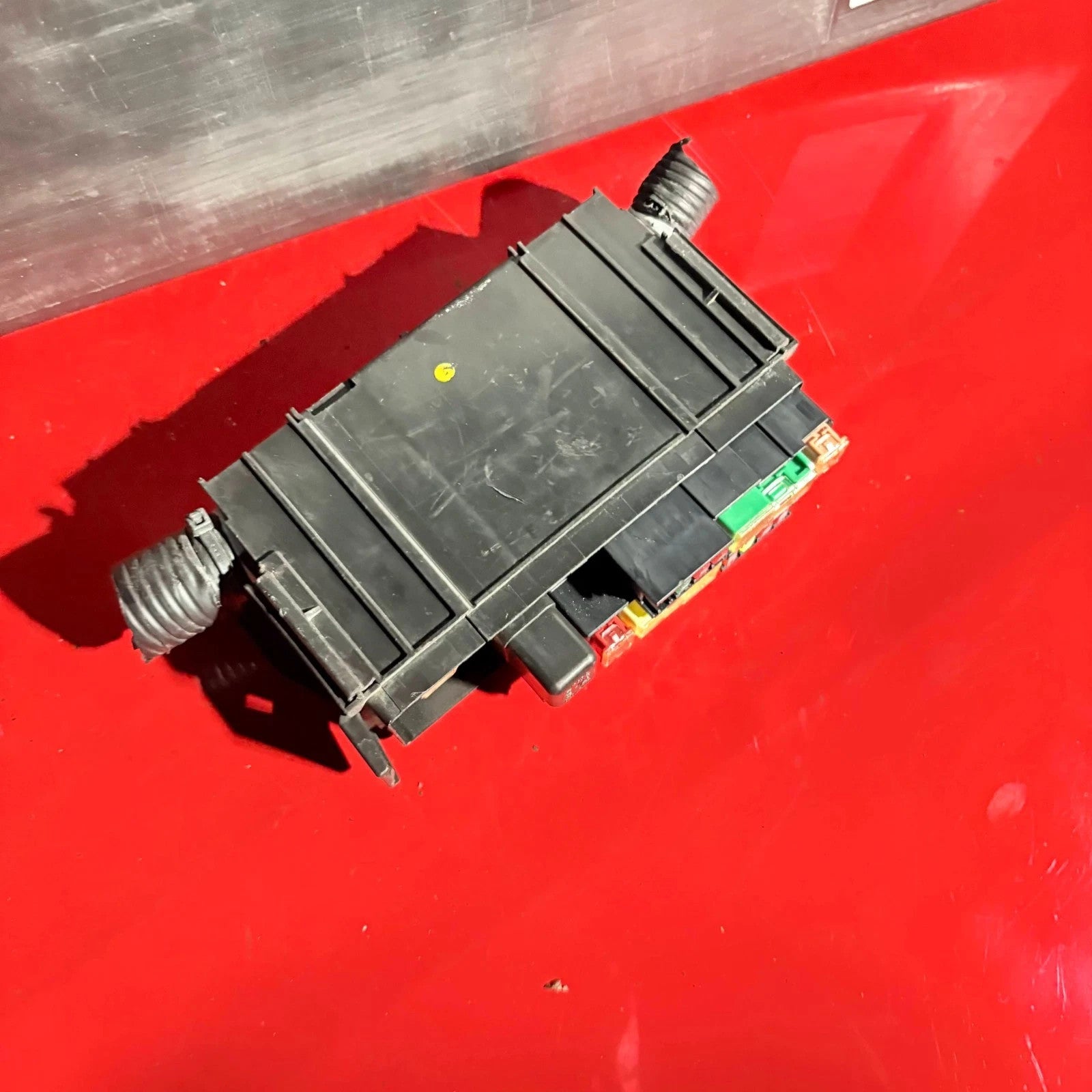 2011 NISSAN JUKE FUSE BOX 24382EW70B