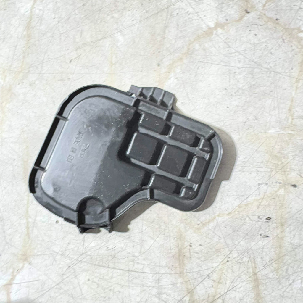 Vauxhall Tigra MK2 (2004-2009) Headlight Cap Cover Passenger Side N/S