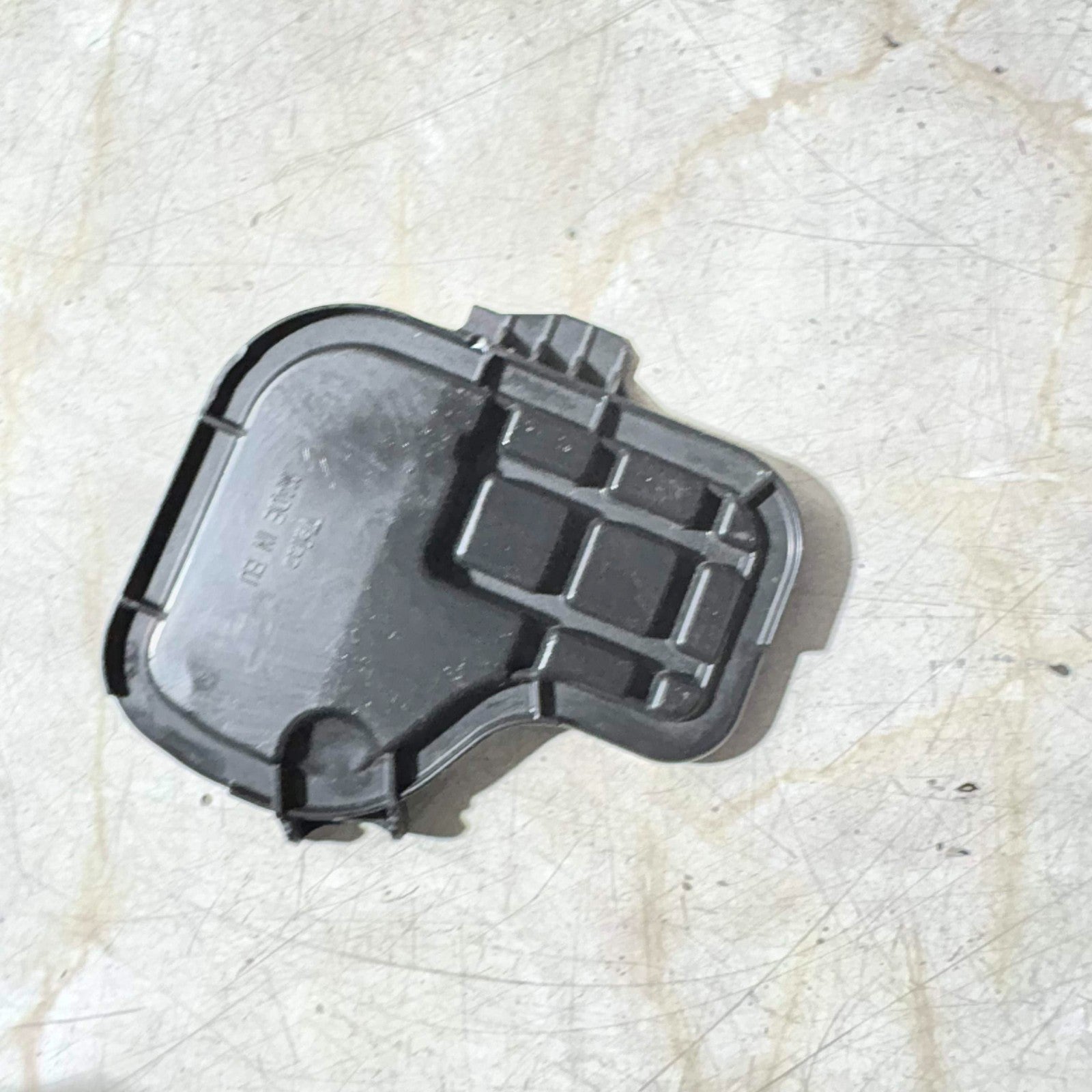 Vauxhall Tigra MK2 (2004-2009) Headlight Cap Cover Passenger Side N/S
