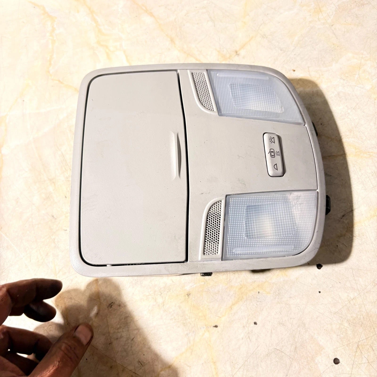 HYUNDAI KONA EV 2018-2021 INTERIOR LIGHT FRONT ROOF 92800-F2000