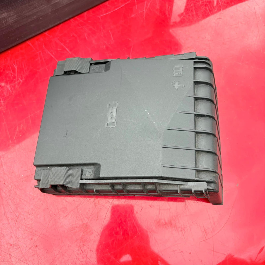 VW PASSAT B6 2005-2010 Engine Compartment Fuse Relay Box Cover Lid 1K0937132F