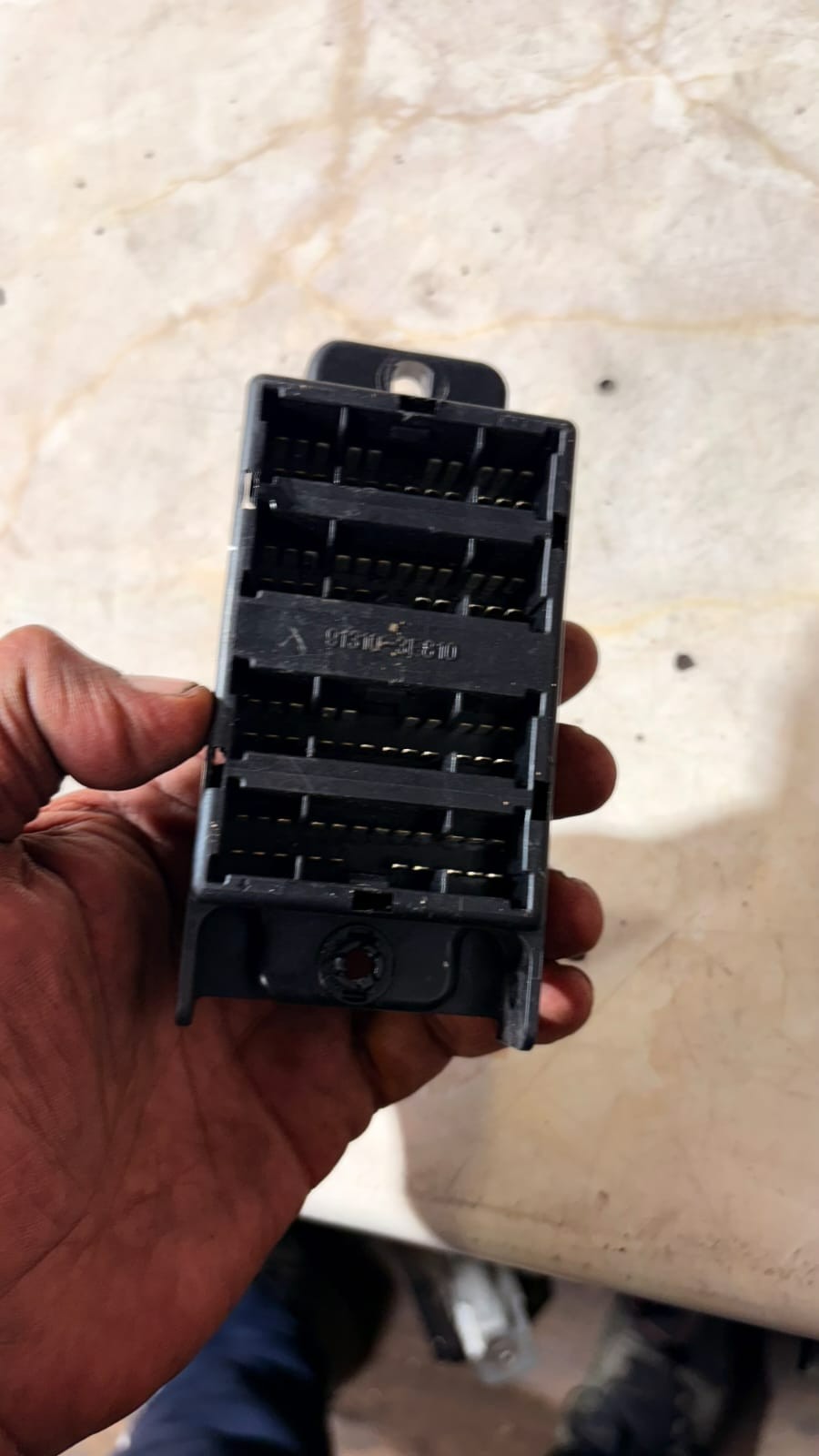 Kia Sorento 2002-2009 Year Relay Fuse Box 91310-3E810