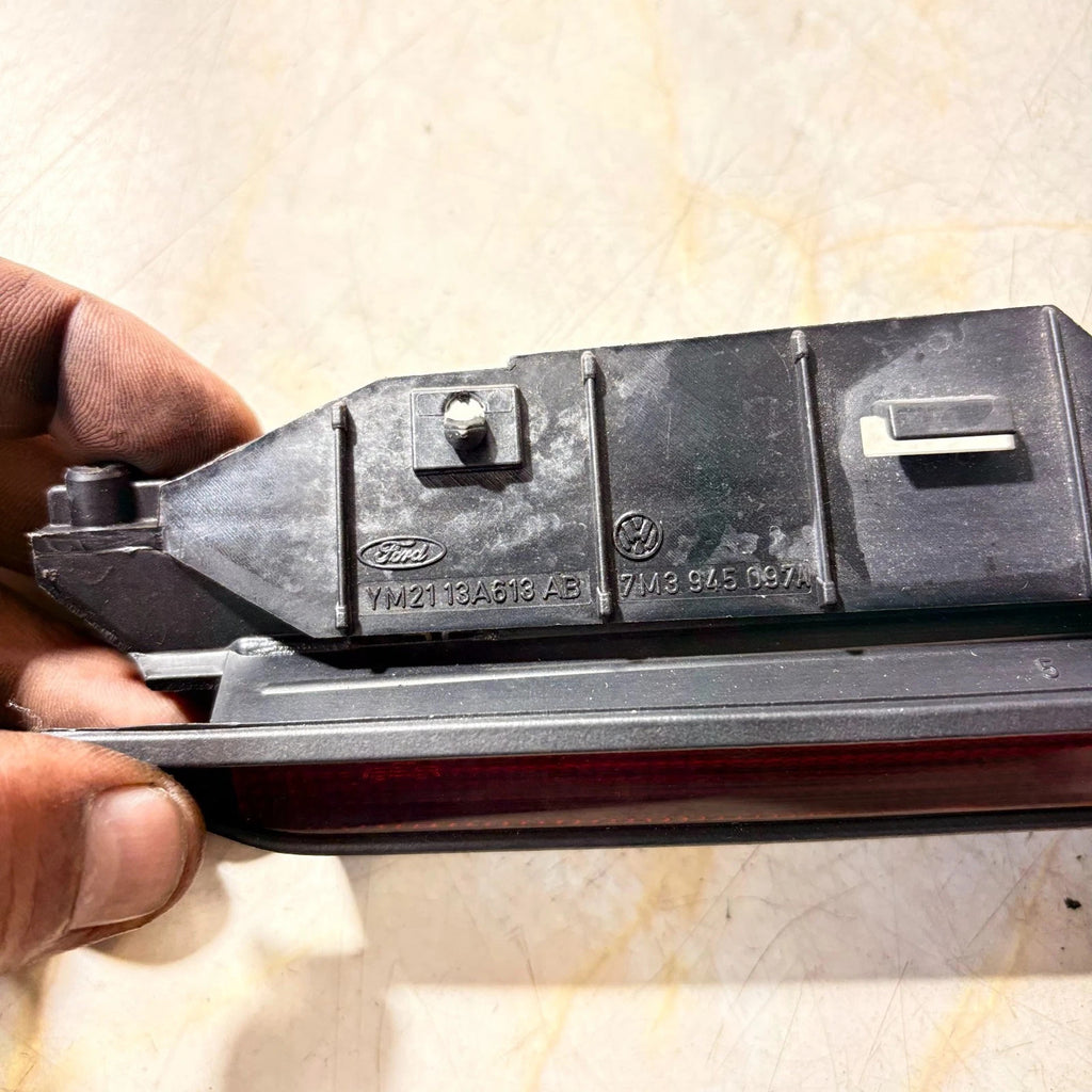 SEAT ALHAMBRA 5 DOOR 2001-06 REAR HIGH LEVEL BRAKE LIGHT YM2113A613AB