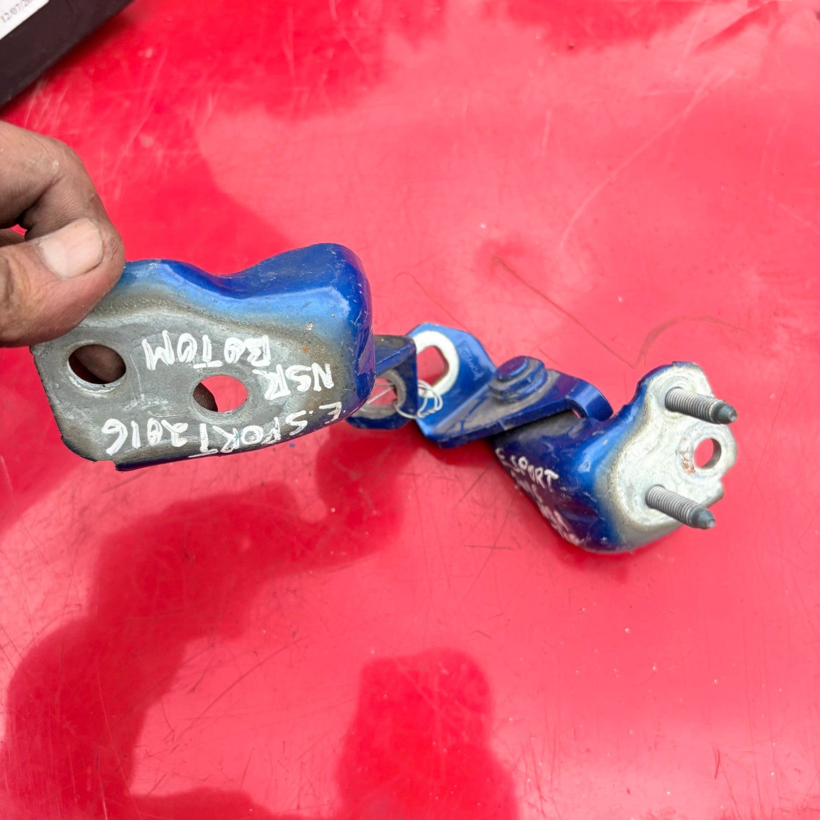 FORD ECOSPORT 2016 REAR LEFT DOOR HINGE BB53-7826801-AM